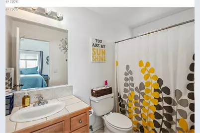 12631 SE Division St #B, Portland, OR 97236 - Photo 8