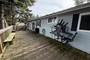 3854 Vista Dr, North Bend, OR 97459 - Photo 22