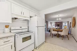 15116 SW Trillium Ln, Beaverton, OR 97007 - Photo 10