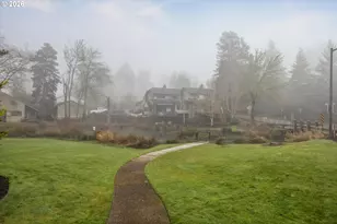 15116 SW Trillium Ln, Beaverton, OR 97007 - Photo 30