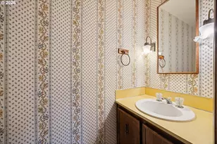 15116 SW Trillium Ln, Beaverton, OR 97007 - Photo 16