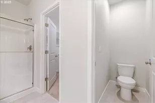 725 E 3rd St, Yamhill, OR 97148 - Photo 26