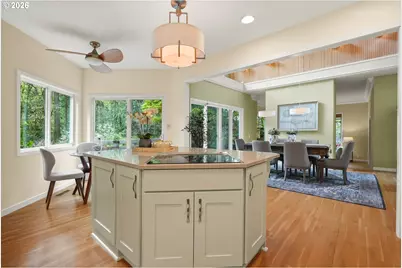 10831 SW Creightonwood Pl, Portland, OR 97219 - Photo 16