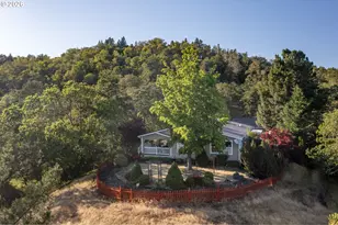 1525 Braunda Dr, Roseburg, OR 97471 - Photo 1