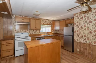 1199 N Terry St, Eugene, OR 97402 - Photo 10