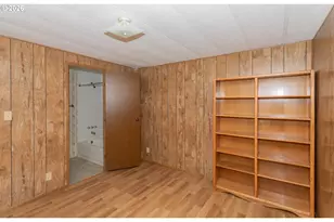 1199 N Terry St, Eugene, OR 97402 - Photo 14