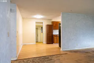 301 NW Midway St, Winston, OR 97496 - Photo 10