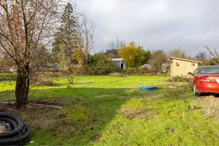 301 NW Midway St, Winston, OR 97496 - Photo 30