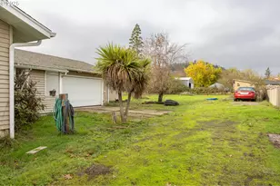 301 NW Midway St, Winston, OR 97496 - Photo 26