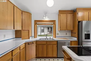 9703 NW 12th Ave, Vancouver, WA 98665 - Photo 6