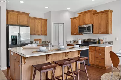 7909 NE 19th Cir, Vancouver, WA 98664 - Photo 6