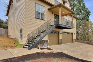 1930 Hawkins Ln, Eugene, OR 97405 - Photo 2
