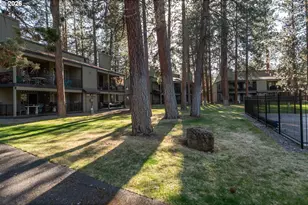 827 E Desperado Trail, Sisters, OR 97759 - Photo 20