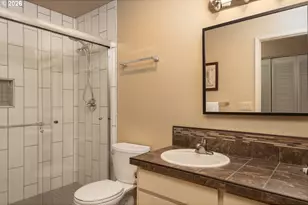 827 E Desperado Trail, Sisters, OR 97759 - Photo 10