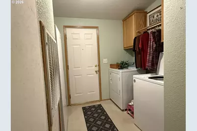 120 SE Oak Leaf Ln, Winston, OR 97496 - Photo 24