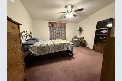 120 SE Oak Leaf Ln, Winston, OR 97496 - Photo 12