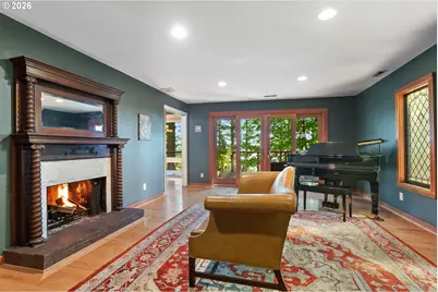 4068 SW Hewett Blvd, Portland, OR 97221 - Photo 12