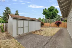 210 Forest Pl, Forest Grove, OR 97116 - Photo 12