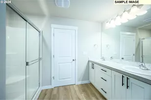 11542 SE Majestic Fls Ave, Happy Valley, OR 97086 - Photo 14