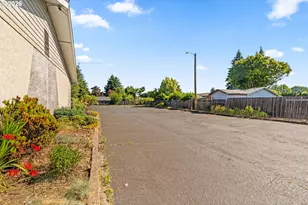 2111 Minnesota St, Eugene, OR 97402 - Photo 10