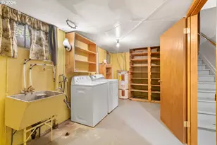 807 SE 169th Dr, Portland, OR 97233 - Photo 14