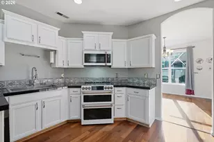 19062 SW York St, Beaverton, OR 97003 - Photo 16