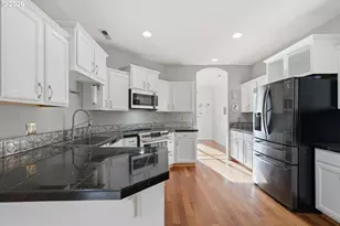 19062 SW York St, Beaverton, OR 97003 - Photo 14