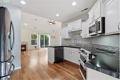 19062 SW York St, Beaverton, OR 97003 - Photo 16