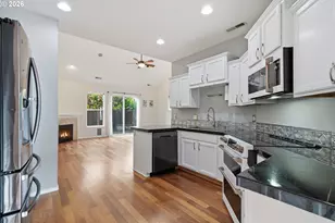 19062 SW York St, Beaverton, OR 97003 - Photo 16