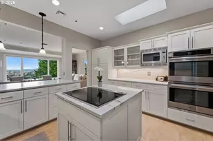 706 NW Westover Terrace, Portland, OR 97210 - Photo 10