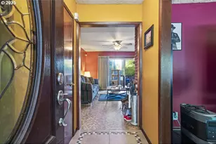 205 NE 160th Ave, Portland, OR 97230 - Photo 6