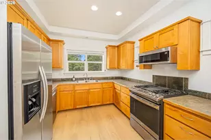 159 Crocker Ln, Eugene, OR 97404 - Photo 4