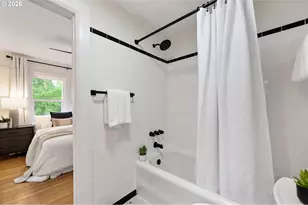 3325 NE Holladay St, Portland, OR 97232 - Photo 14