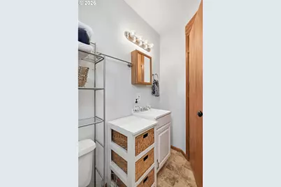 101 N Boat Basin Rd, The Dalles, OR 97058 - Photo 32