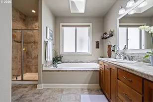 426 Troon Ave, Woodburn, OR 97071 - Photo 26