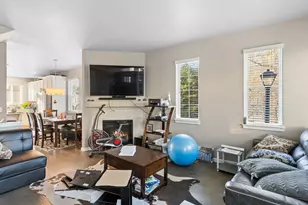 18394 SW Anna Mae Ln, Beaverton, OR 97003 - Photo 8