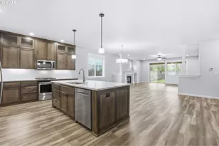 12118 Tolstrup Dr, Oregon City, OR 97045 - Photo 8