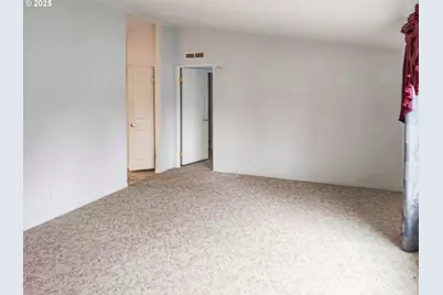 210 NW Timothy Ave, Winston, OR 97496 - Photo 6