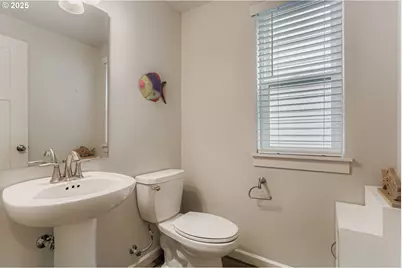 2676 NW Shadden Dr, McMinnville, OR 97128 - Photo 16