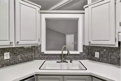 1500 NE Gabriela No. 27 Ct #27, Salem, OR 97301 - Photo 10