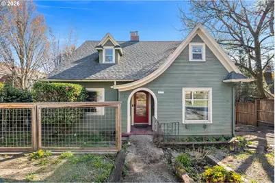 7738 SW 31st Ave, Portland, OR 97219 - Photo 1