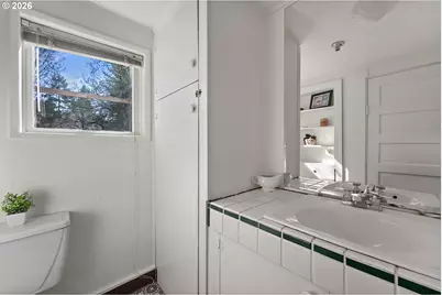 7738 SW 31st Ave, Portland, OR 97219 - Photo 12