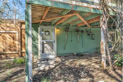 7738 SW 31st Ave, Portland, OR 97219 - Photo 30