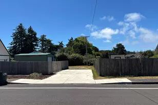 467 Kingwood St, Florence, OR 97439 - Photo 8