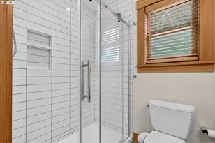 2525 NE Tillamook St, Portland, OR 97212 - Photo 46