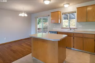 5518 SE 130th Ave, Portland, OR 97236 - Photo 12