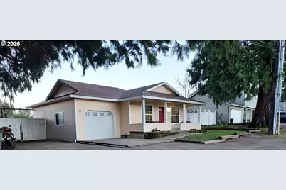 504 Wall St, Silverton, OR 97381 - Photo 4