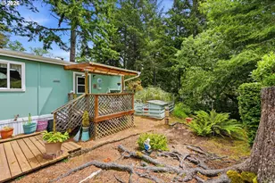 495 Village Pines Way, Coos Bay, OR 97420 - Photo 36