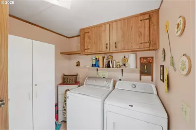 495 Village Pines Way, Coos Bay, OR 97420 - Photo 18