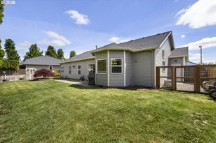 1329 Anna St, Woodburn, OR 97071 - Photo 32